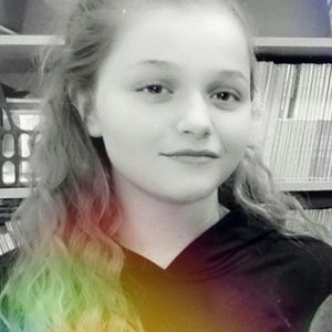 Meet your Posher, Cassie